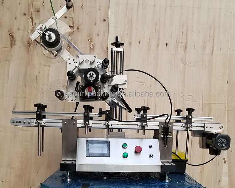 Máquina de etiquetado automático de pegatinas de mesa para bolsas de papel de caja plana