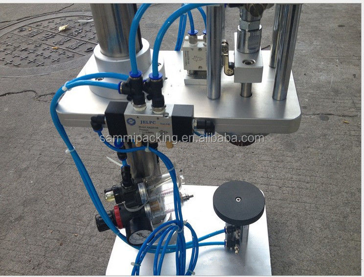 Semi-automático sellador de perfumes botella de cierre de la herramienta de encrucijado máquina de tapón para el vial de perfume