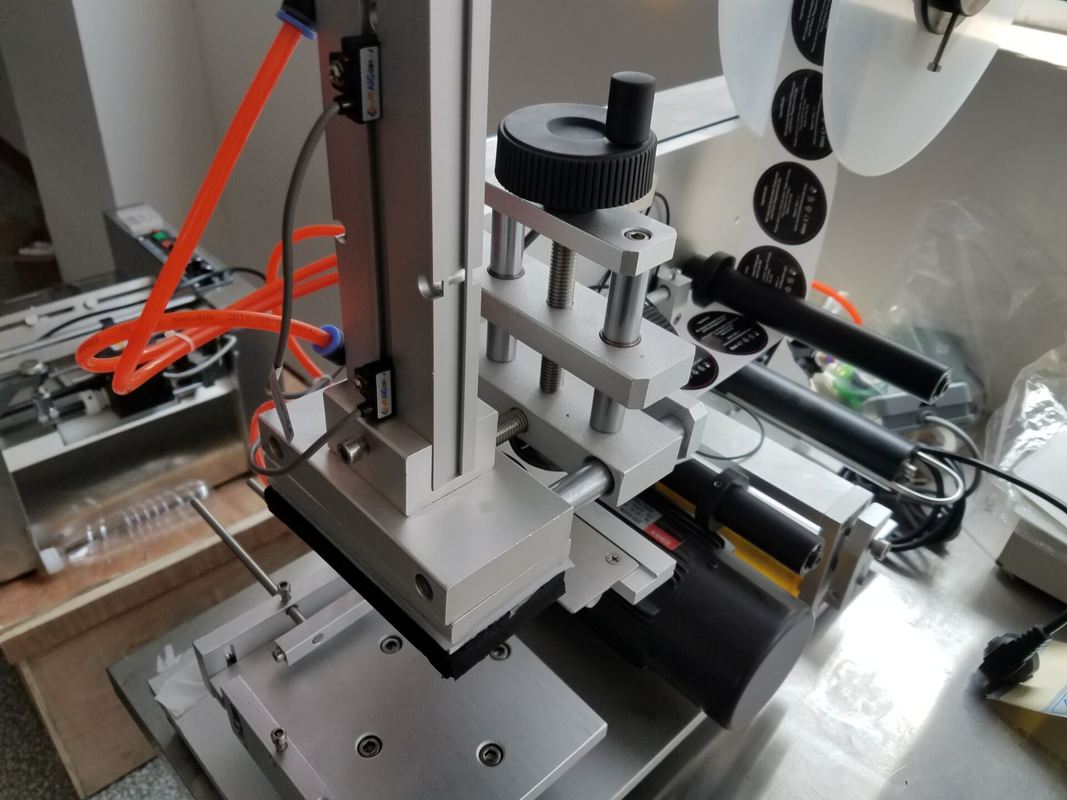 Máquina Etiquetadora Superior de Alta Precisión para Superficies Planas, Botellas Cuadradas, Precio de Fábrica