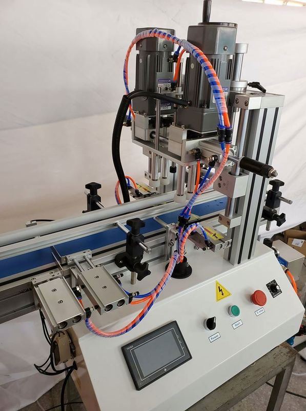 Venta Directa de Fábrica Nuevo Diseño Máquina Tapadora Automática Neumática de Mesa para Botellas de Plástico y Tarros, Máquina Tapadora