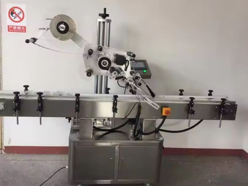 Venta caliente Máquina de llenado y tapado de biberón semiautomático pequeño botella de vidrio botella Jar máquina de tapado al vacío